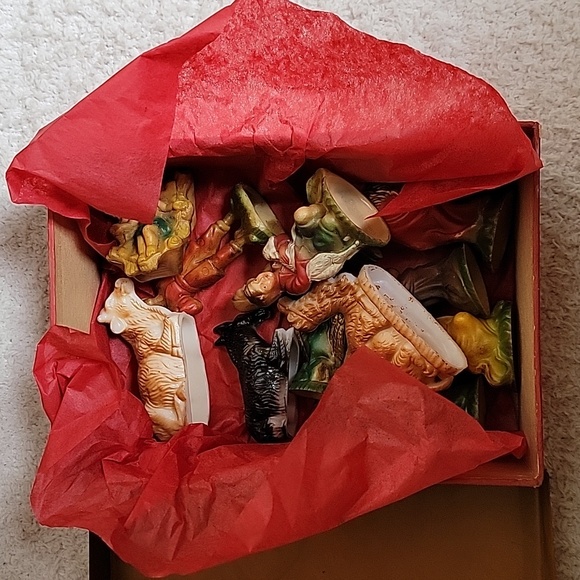 Plastic Nativity Set - Picture 12 of 13